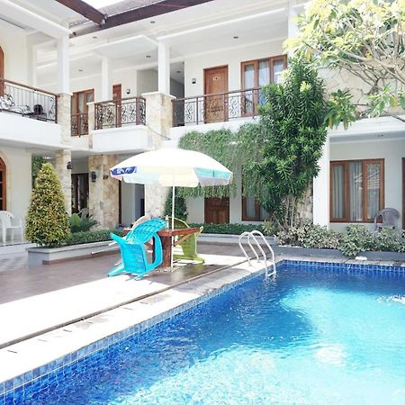 Hotel Collection O 3945 Bale Tardian Syariah Melati Exterior foto