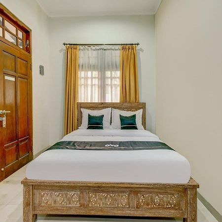 Hotel Collection O 3945 Bale Tardian Syariah Melati Exterior foto