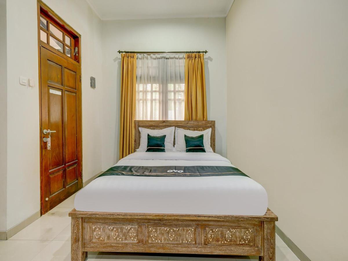 Hotel Collection O 3945 Bale Tardian Syariah Melati Exterior foto